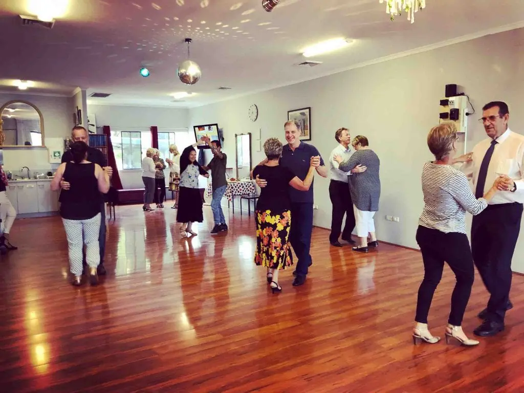 What Are Group Dance Lessons 2